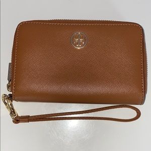 Tory Burch Robinson Continental ZIP Wallet